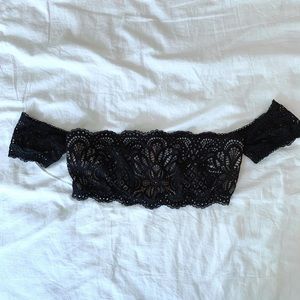VS OFF THE SHOULDER CROP